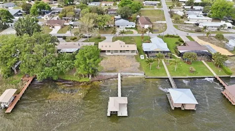 33942 Linda Lane Leesburg FL 34788