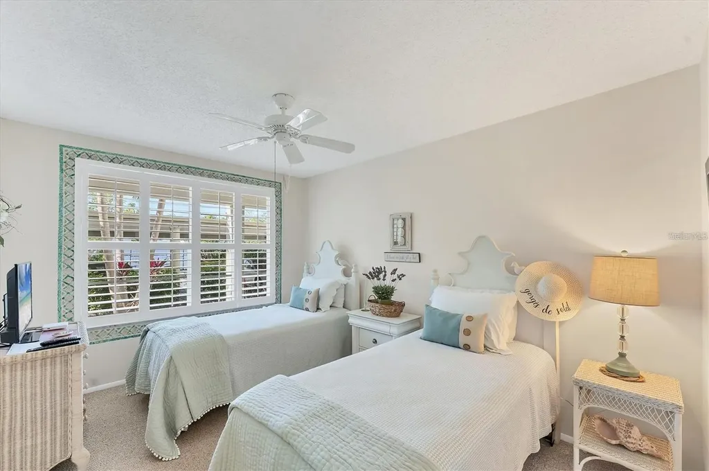 4350 Chatham Drive Longboat Key FL 34228