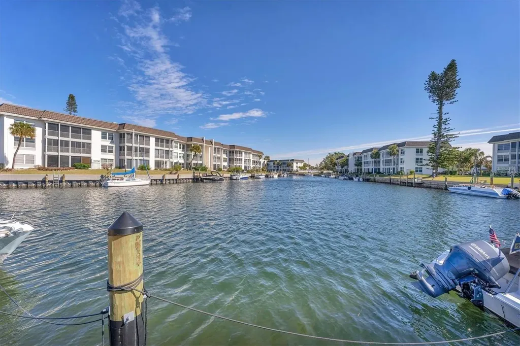 4350 Chatham Drive Longboat Key FL 34228