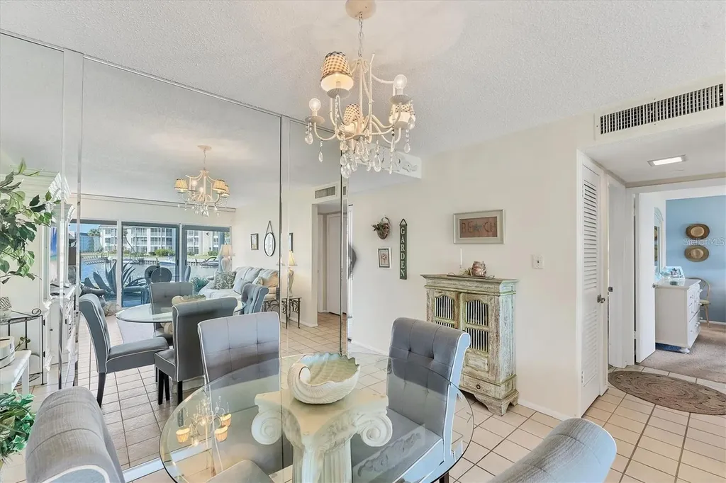 4350 Chatham Drive Longboat Key FL 34228