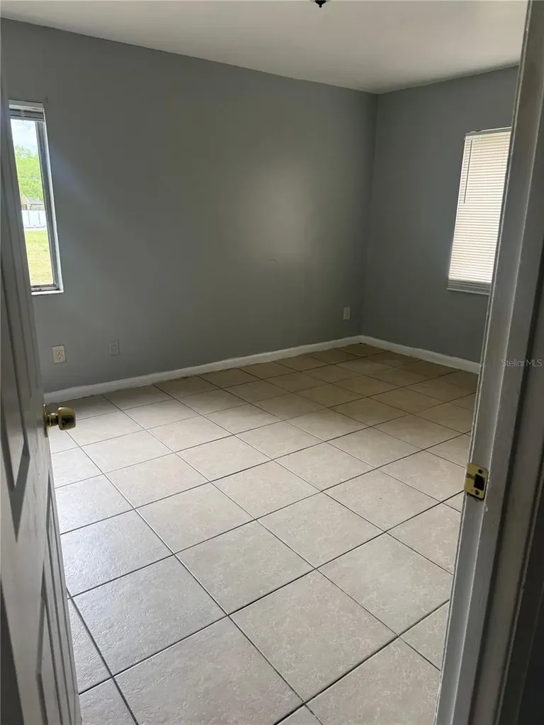 5207 Via Hacienda Circle Orlando FL 32839