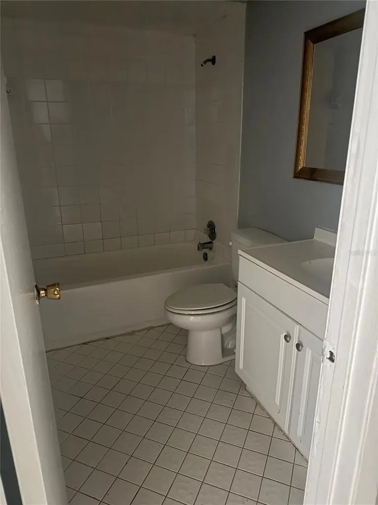 5207 Via Hacienda Circle Orlando FL 32839