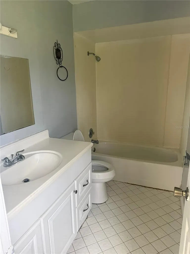 5207 Via Hacienda Circle Orlando FL 32839