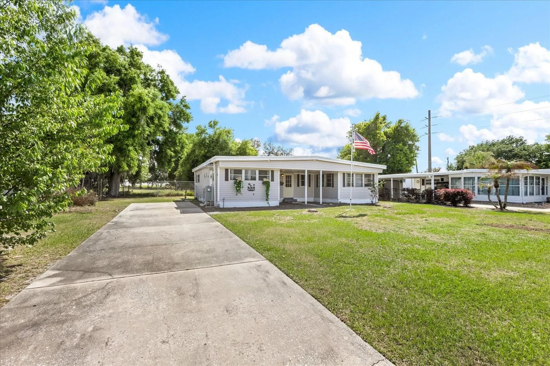 11504 Hickory Lane Tavares FL 32778
