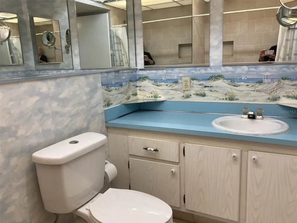 202 47th Avenue Drive W Bradenton FL 34207