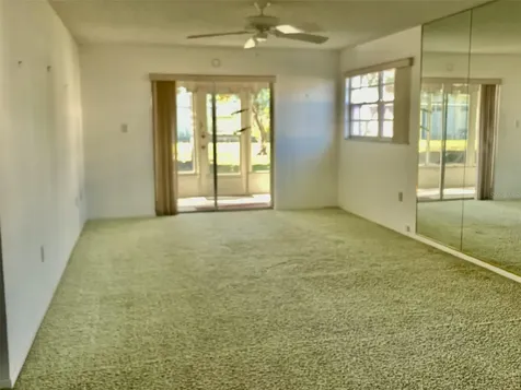 202 47th Avenue Drive W Bradenton FL 34207
