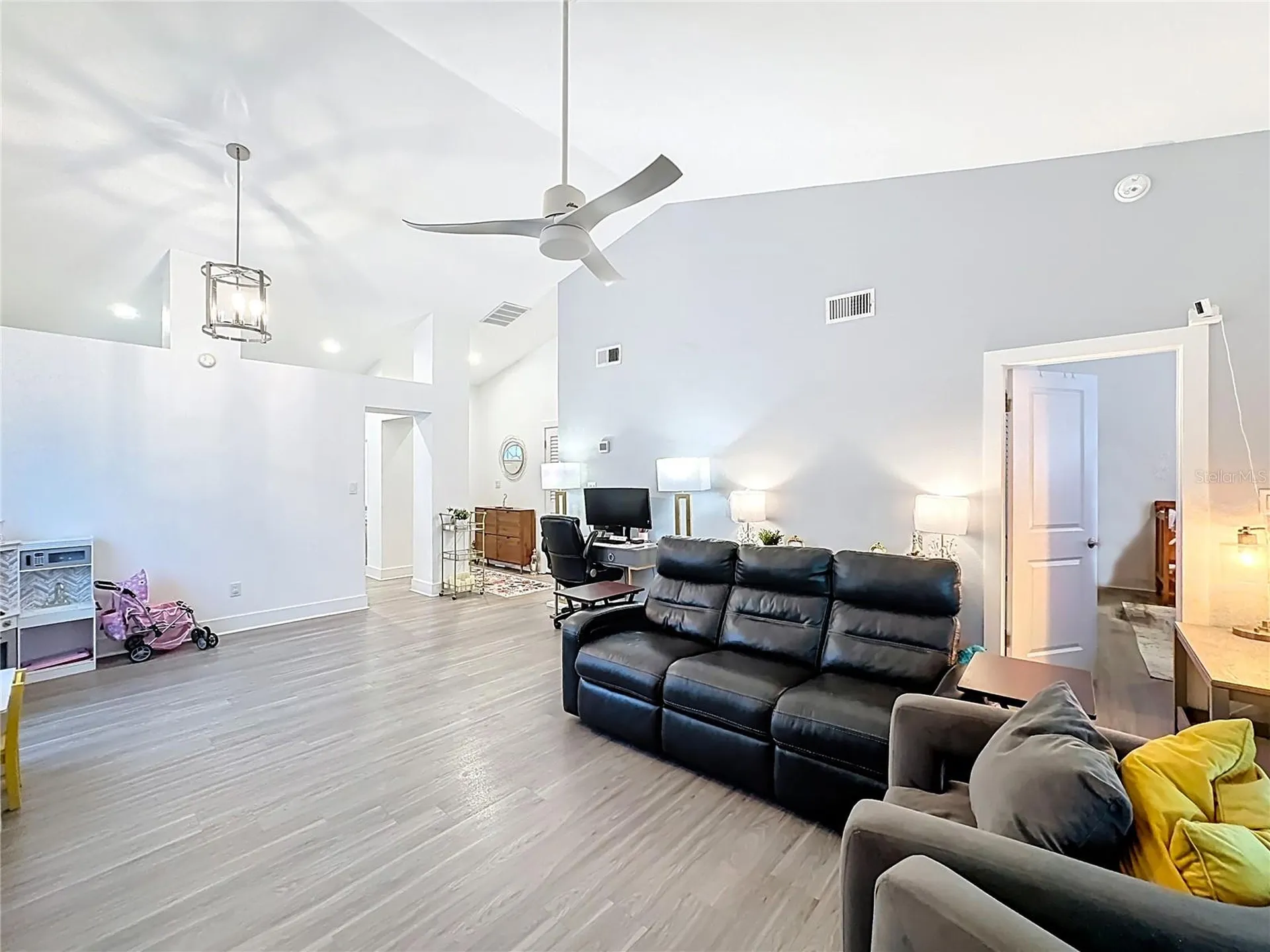 10405 Cresto Delsol Circle Orlando FL 32817