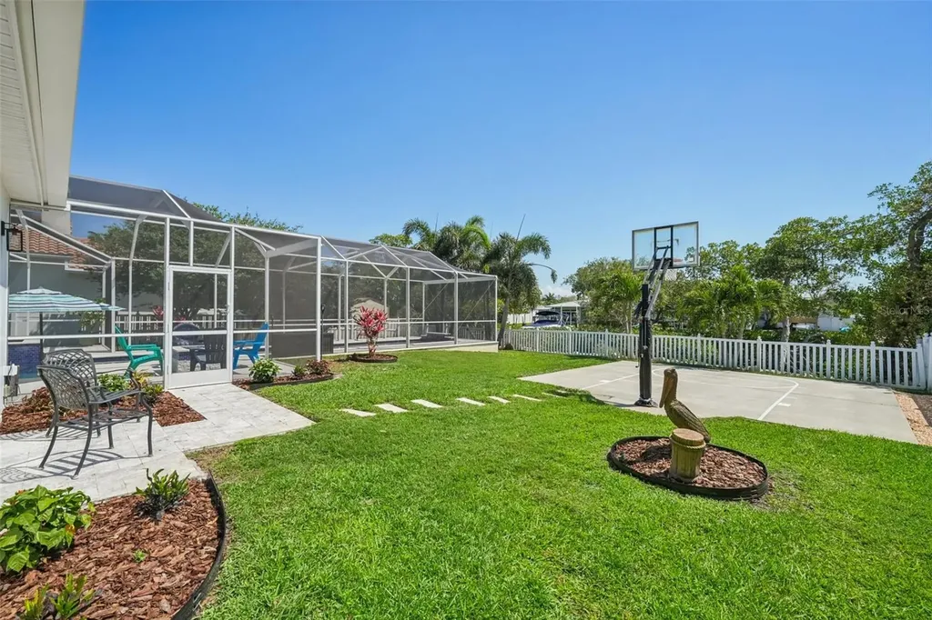 750 Sand Pine Drive NE St Petersburg FL 33703
