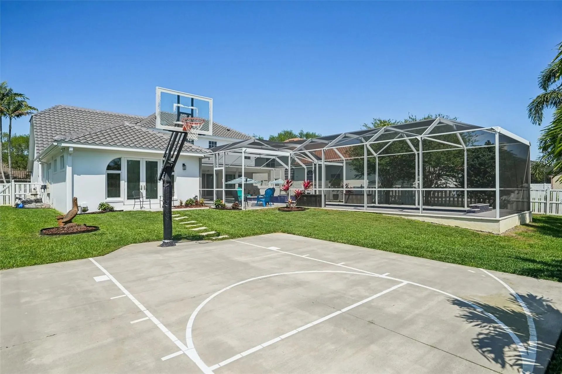 750 Sand Pine Drive NE St Petersburg FL 33703