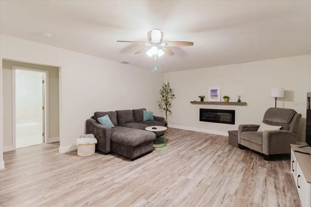 7800 Washington Street Port Richey FL 34668