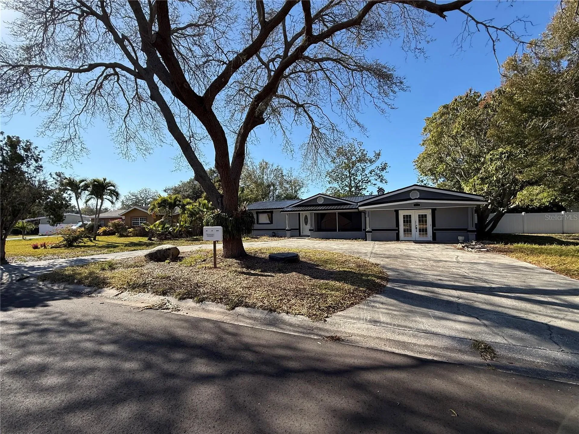 651 69th Avenue S St Petersburg FL 33705