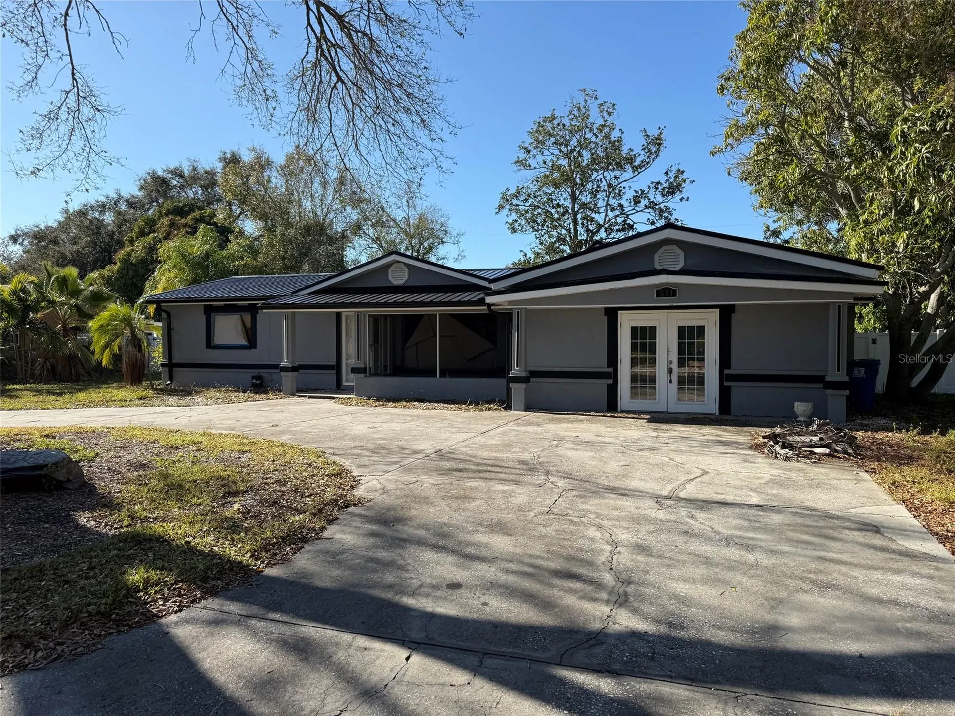 651 69th Avenue S St Petersburg FL 33705