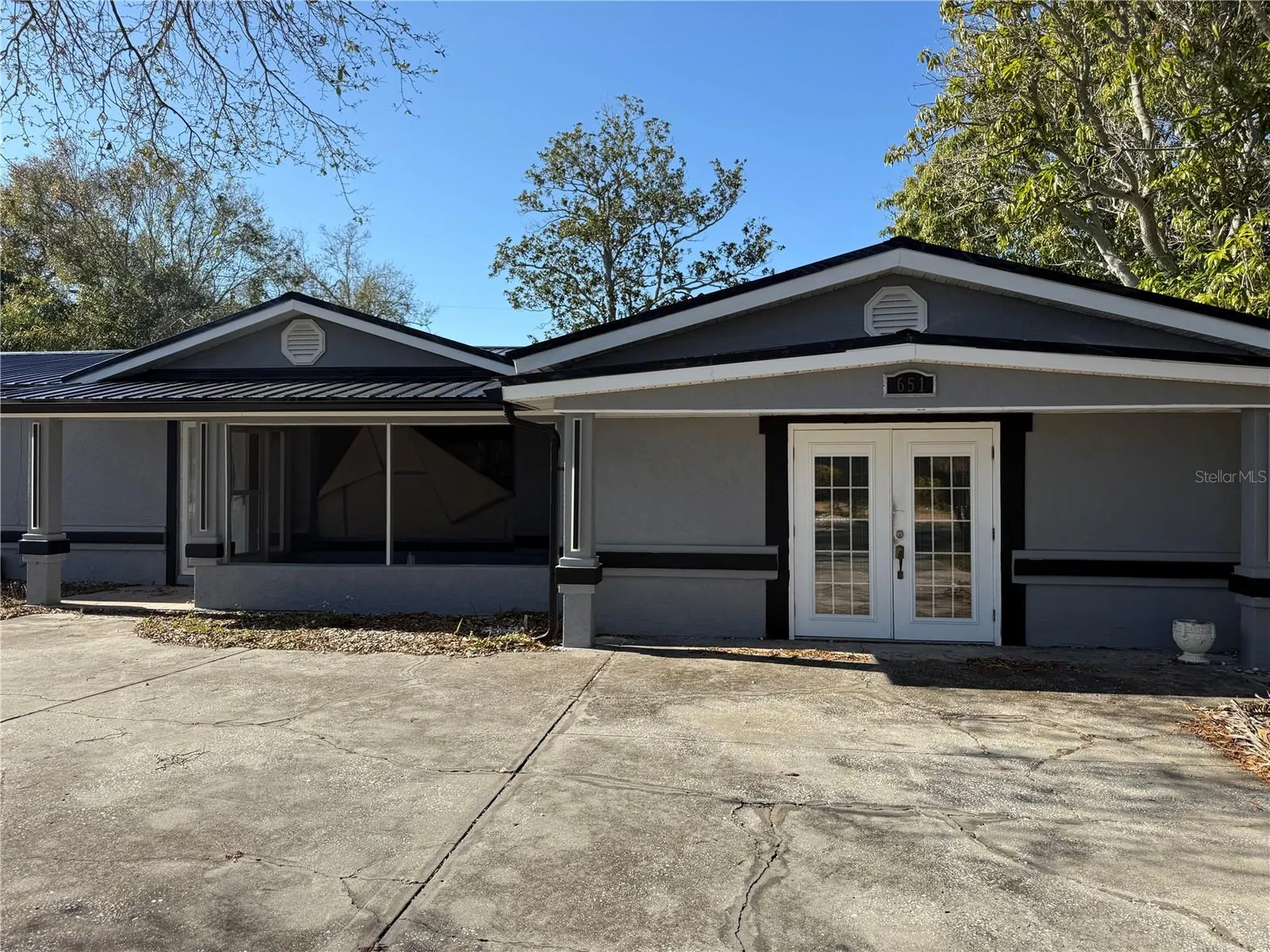 651 69th Avenue S St Petersburg FL 33705