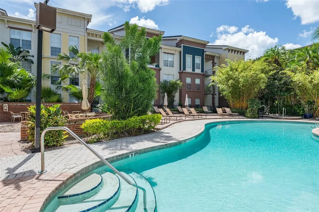 2440 W Horatio Street Tampa FL 33609