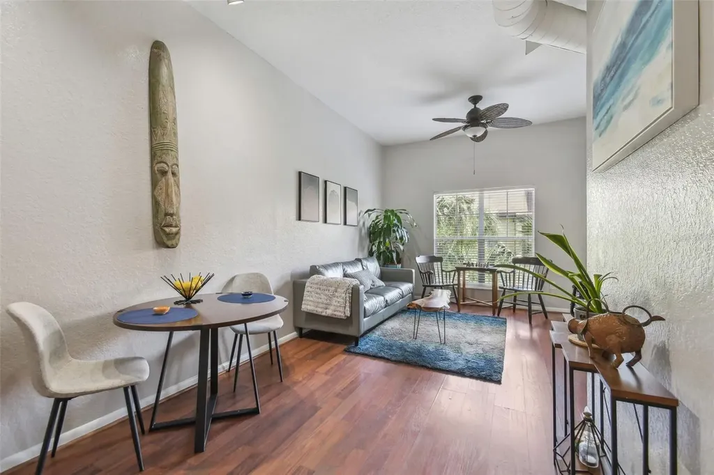 2440 W Horatio Street Tampa FL 33609
