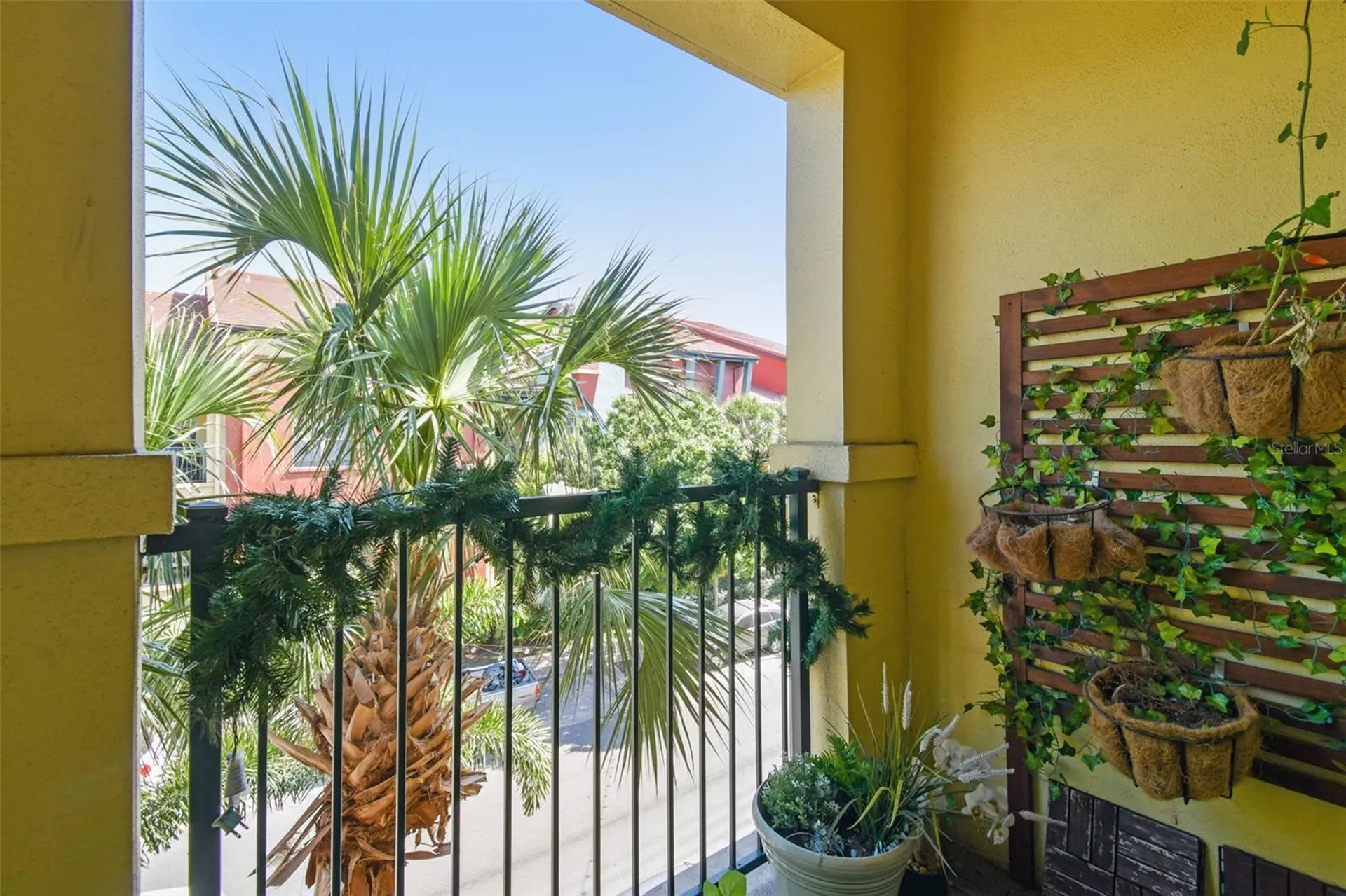 2440 W Horatio Street Tampa FL 33609