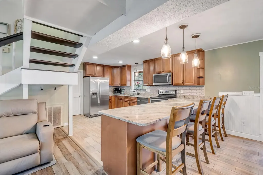 281 Galbraith Avenue Oak Hill FL 32759
