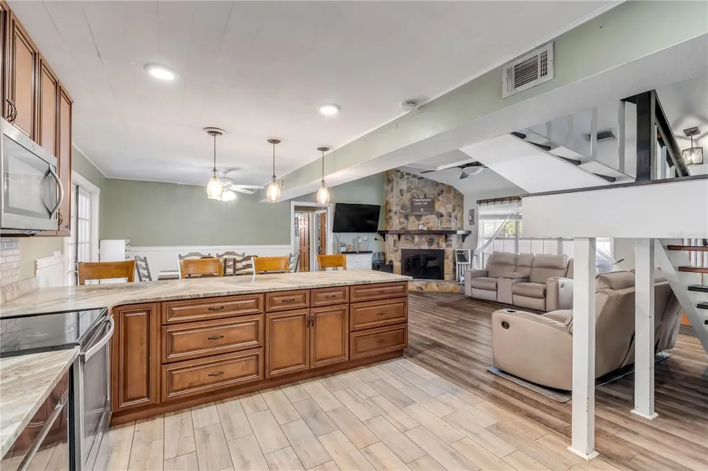 281 Galbraith Avenue Oak Hill FL 32759