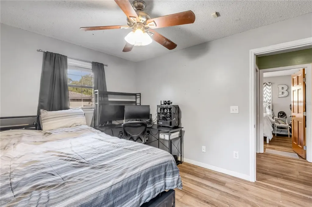 281 Galbraith Avenue Oak Hill FL 32759
