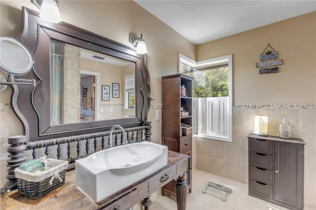 281 Galbraith Avenue Oak Hill FL 32759