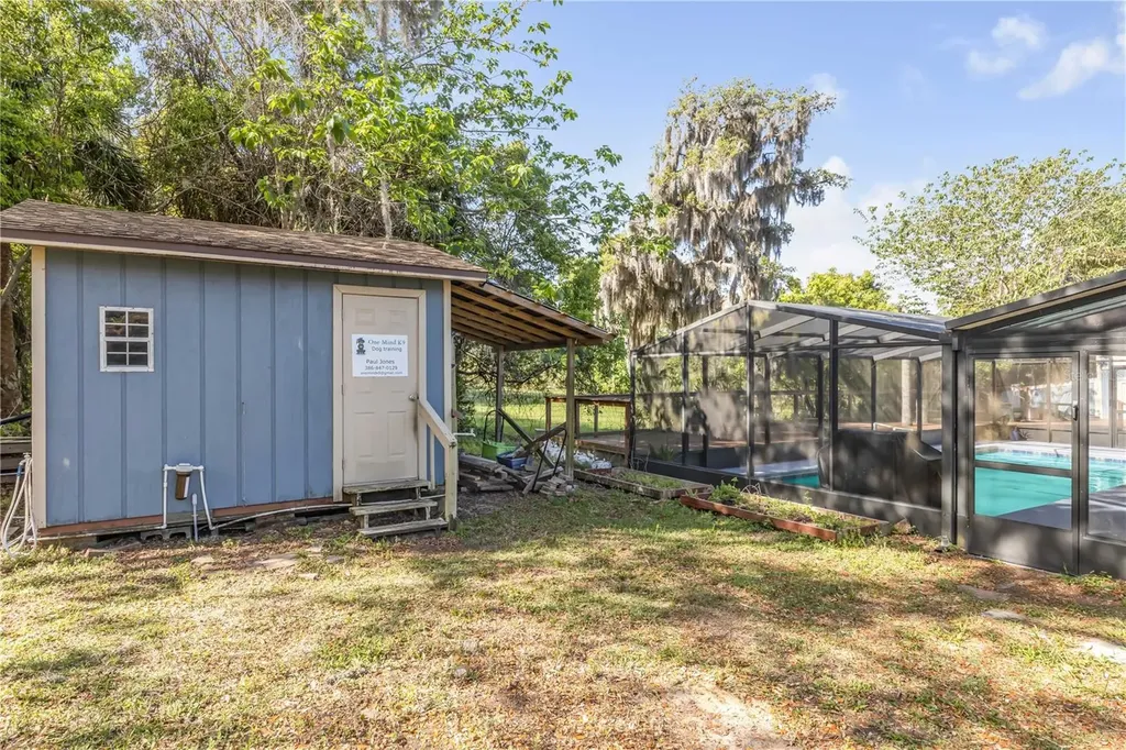281 Galbraith Avenue Oak Hill FL 32759