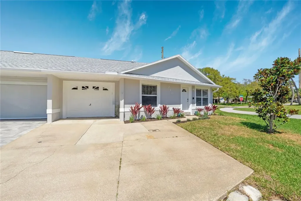 710 River Oaks Circle New Smyrna Beach FL 32169