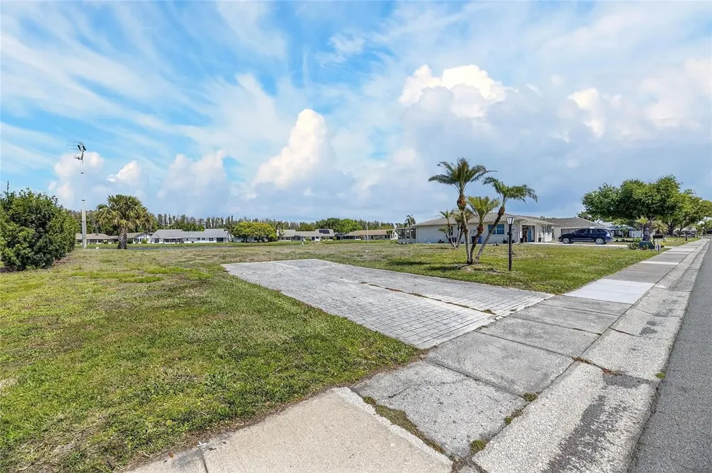 1738 W Del Webb Boulevard Sun City Center FL 33573