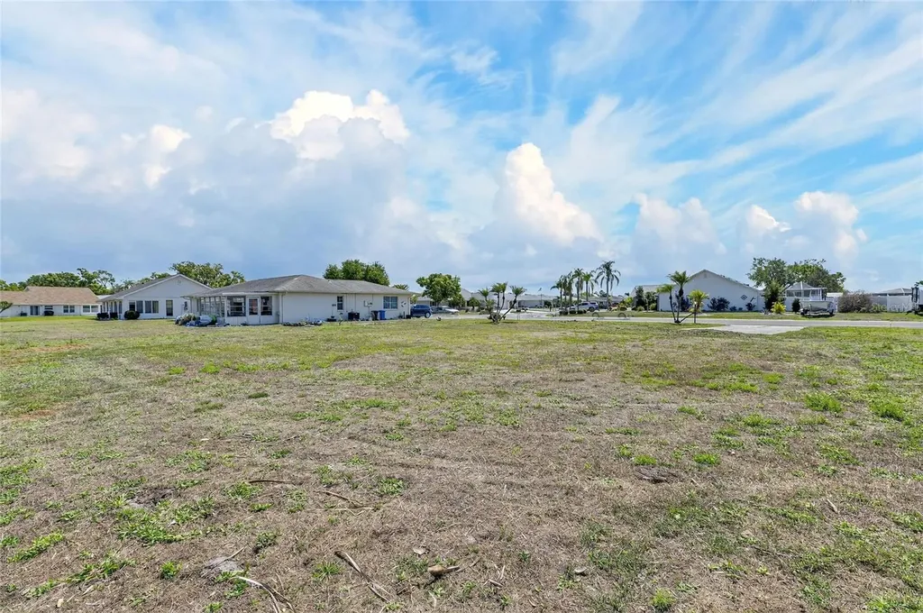 1738 W Del Webb Boulevard Sun City Center FL 33573