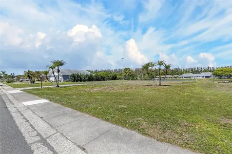 1738 W Del Webb Boulevard Sun City Center FL 33573