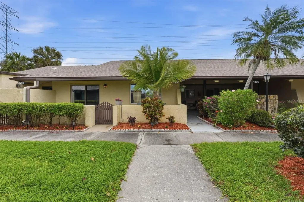 1304 13th Circle SE Largo FL 33771
