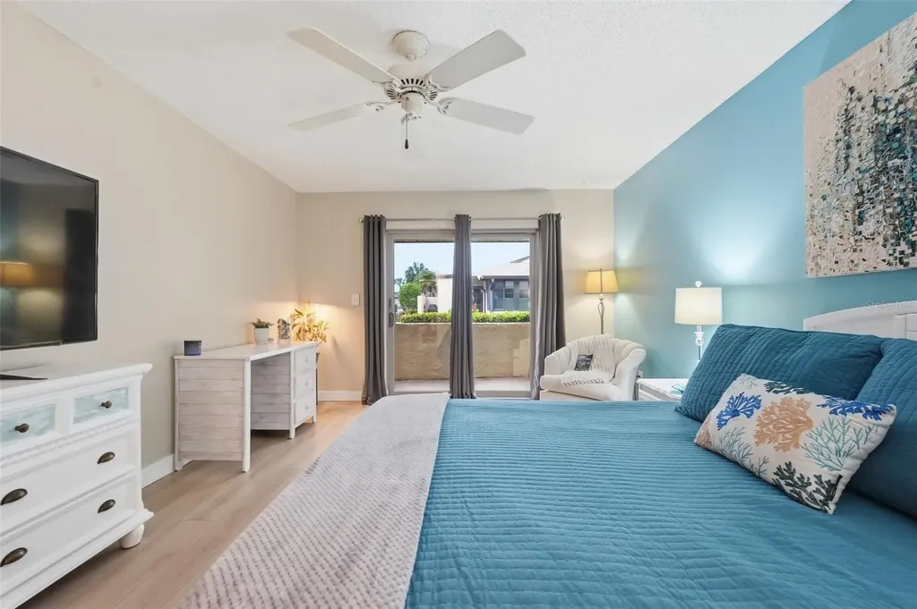 1304 13th Circle SE Largo FL 33771