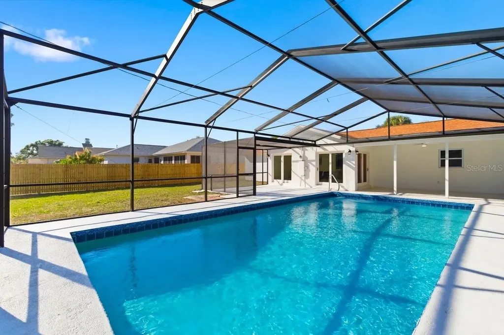 1856 Mova Street Sarasota FL 34231