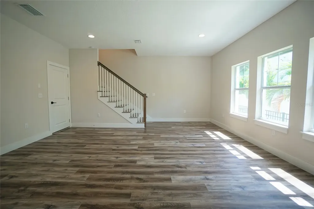 3124 W Azeele Street Tampa FL 33609