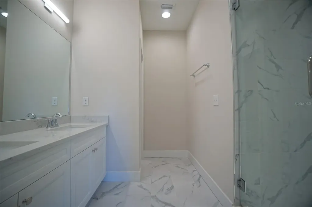 3124 W Azeele Street Tampa FL 33609