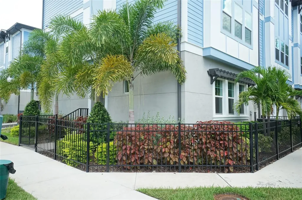3124 W Azeele Street Tampa FL 33609