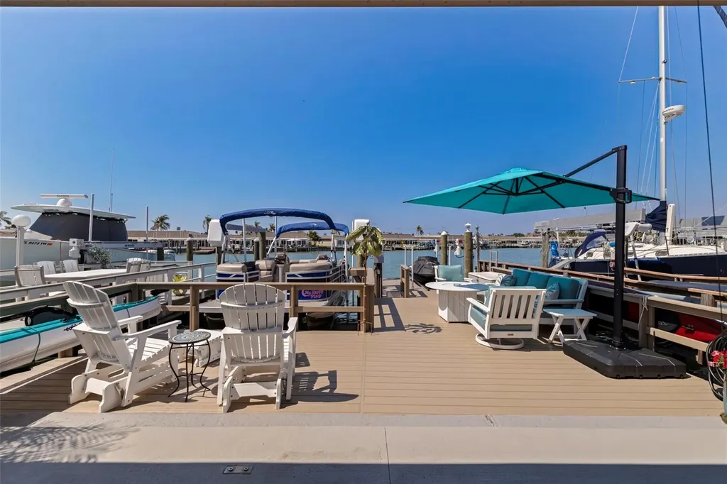 479 Boca Ciega Point Boulevard S St Petersburg FL 33708
