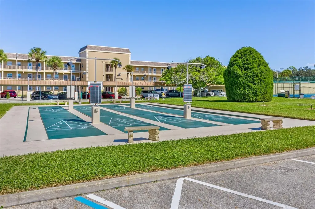 479 Boca Ciega Point Boulevard S St Petersburg FL 33708