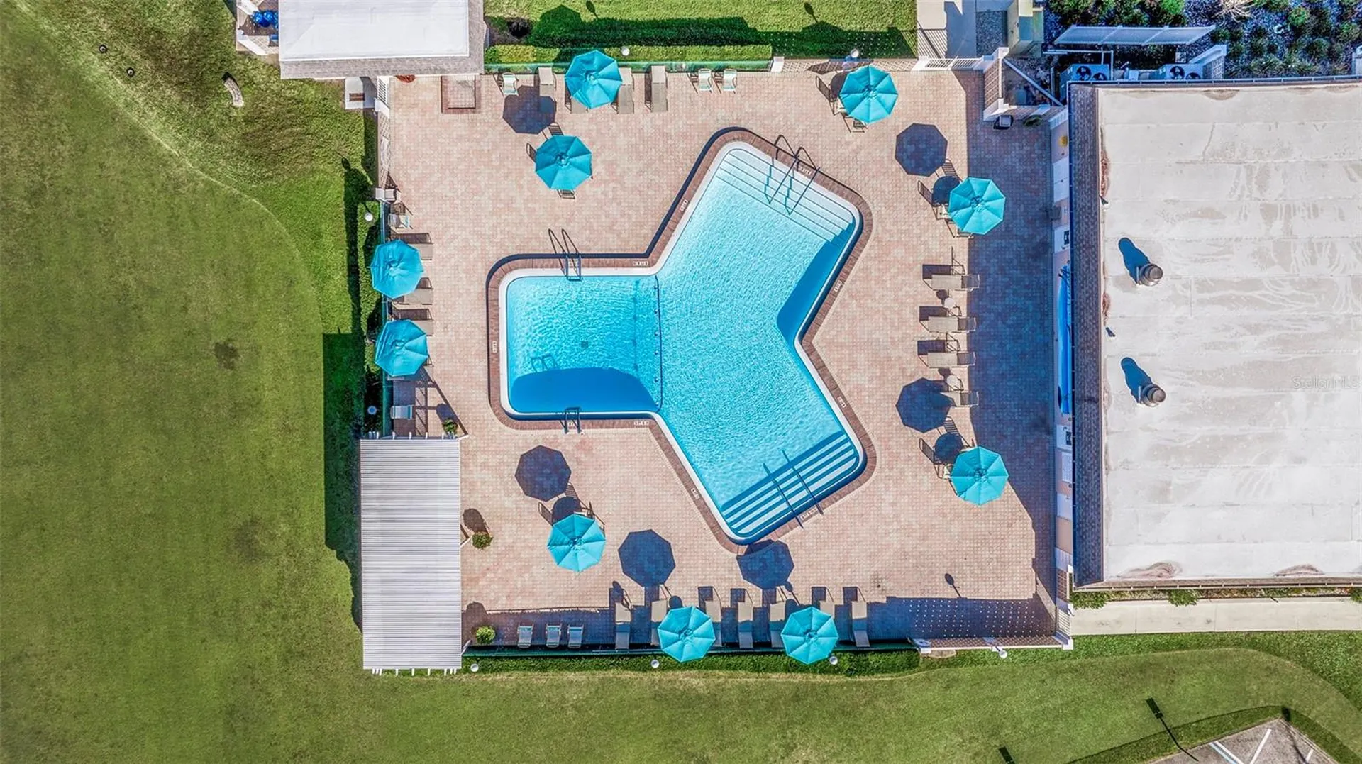 479 Boca Ciega Point Boulevard S St Petersburg FL 33708
