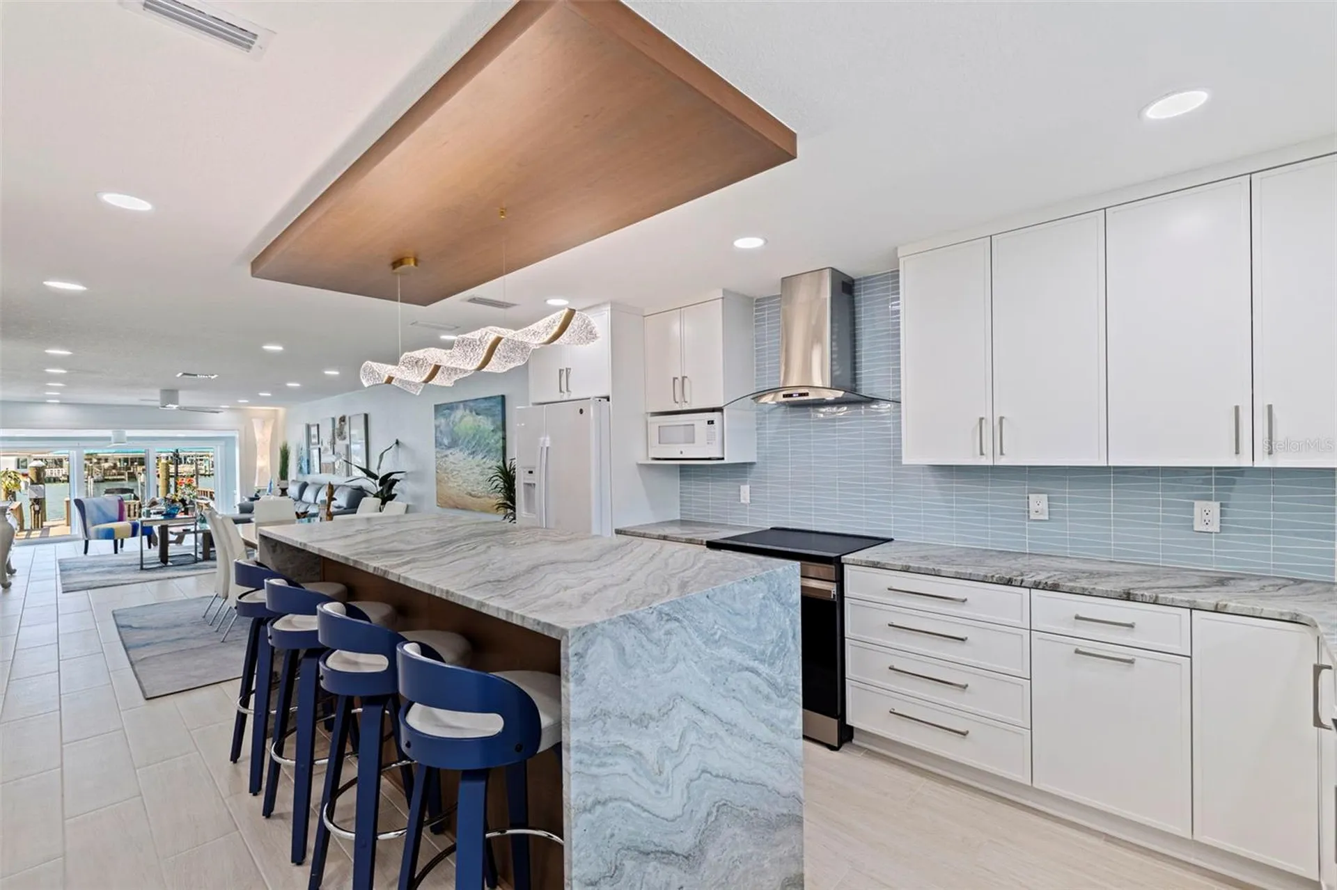 479 Boca Ciega Point Boulevard S St Petersburg FL 33708