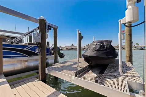 479 Boca Ciega Point Boulevard S St Petersburg FL 33708
