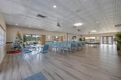 479 Boca Ciega Point Boulevard S St Petersburg FL 33708