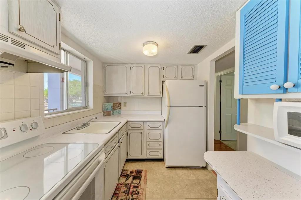 2431 Flamingo Boulevard Bradenton FL 34207