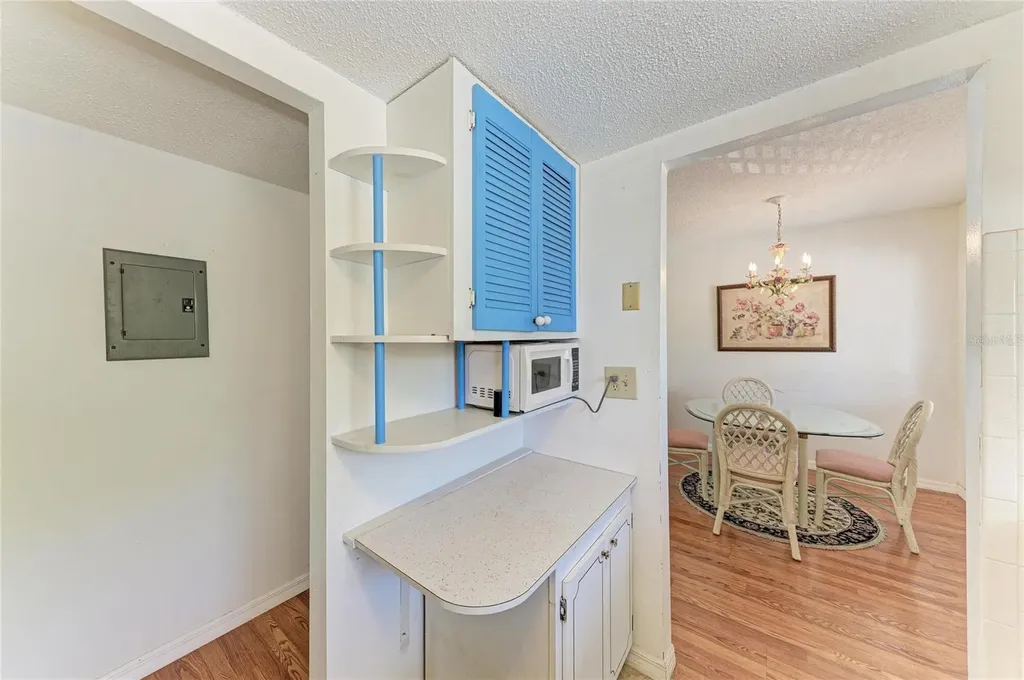 2431 Flamingo Boulevard Bradenton FL 34207
