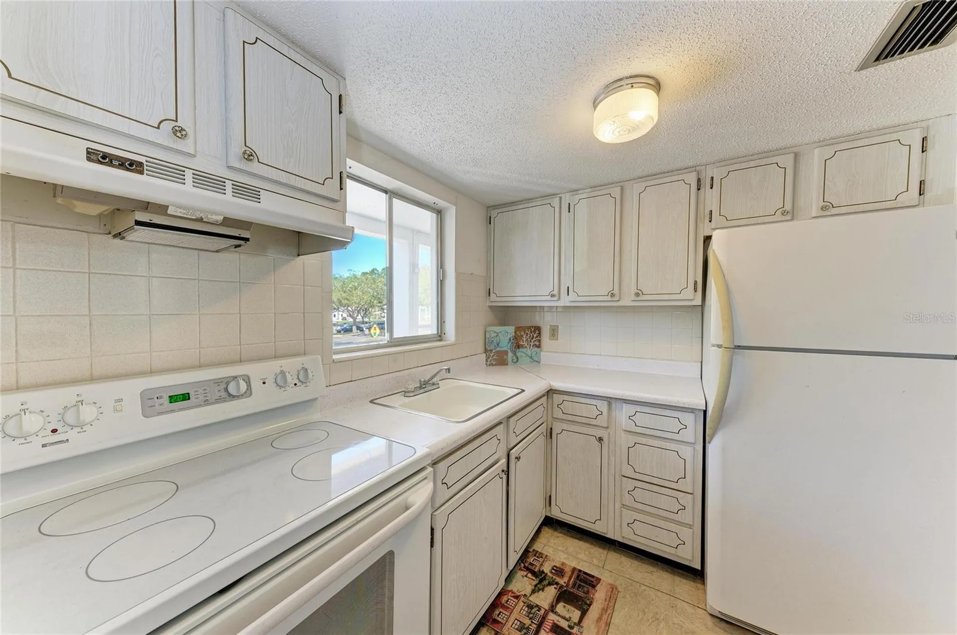 2431 Flamingo Boulevard Bradenton FL 34207