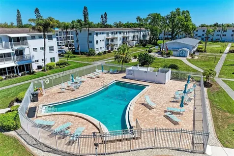 2431 Flamingo Boulevard Bradenton FL 34207