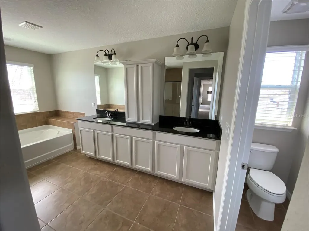 4408 Breeze Isle Lane Kissimmee FL 34744
