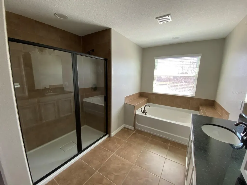 4408 Breeze Isle Lane Kissimmee FL 34744