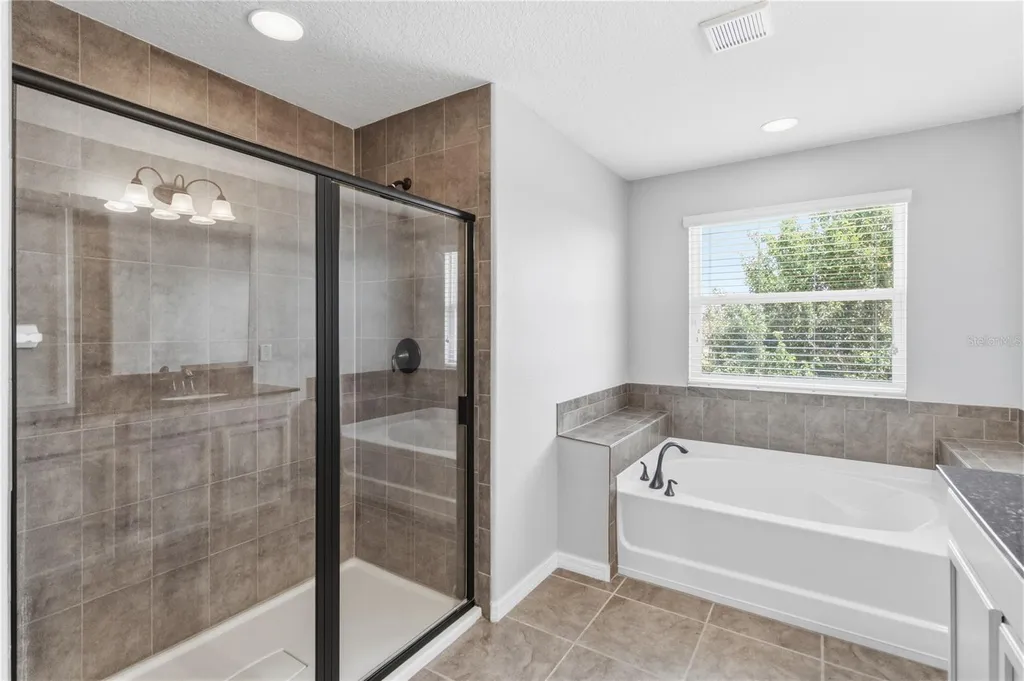 4408 Breeze Isle Lane Kissimmee FL 34744