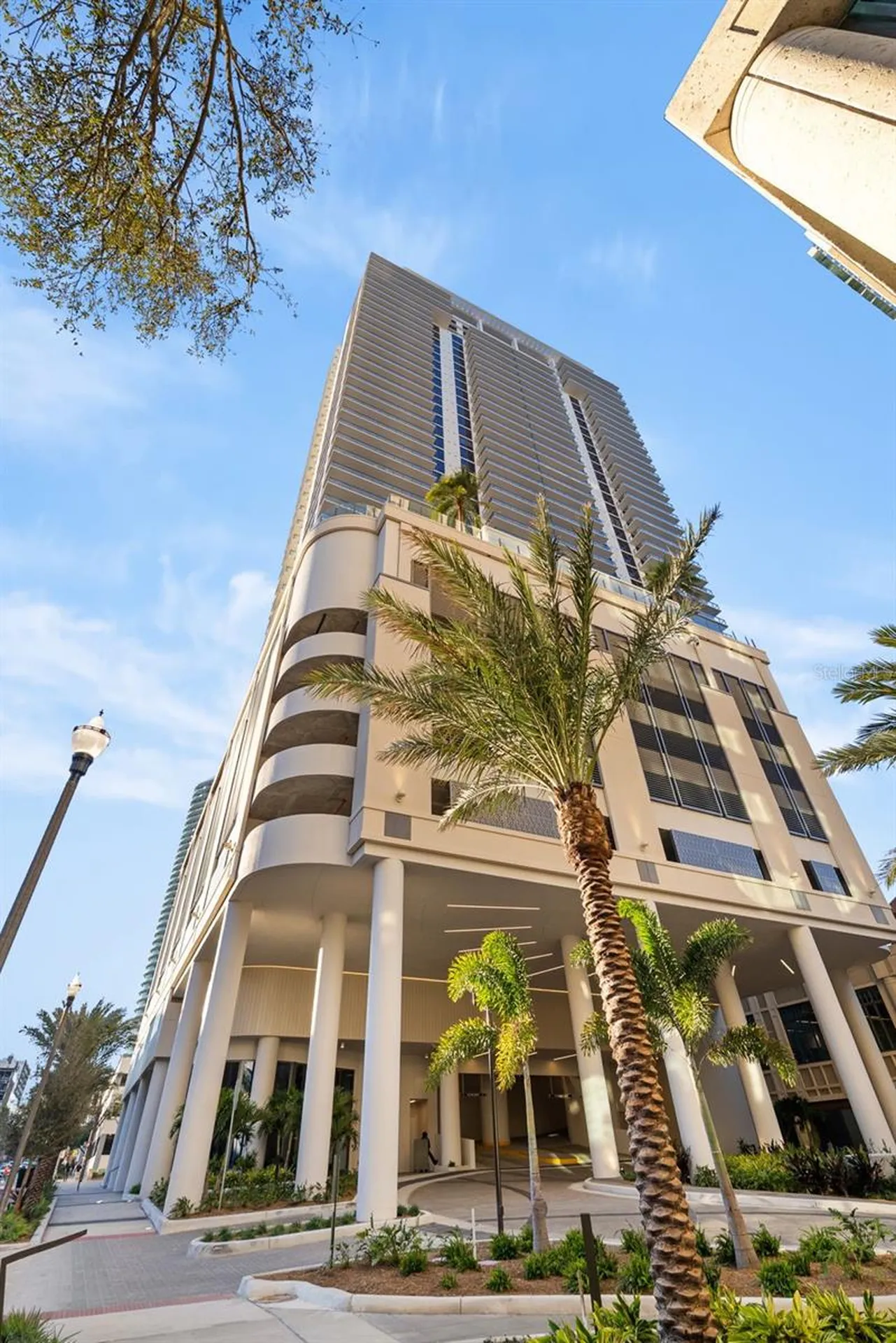 275 1st Avenue St Petersburg FL 33701