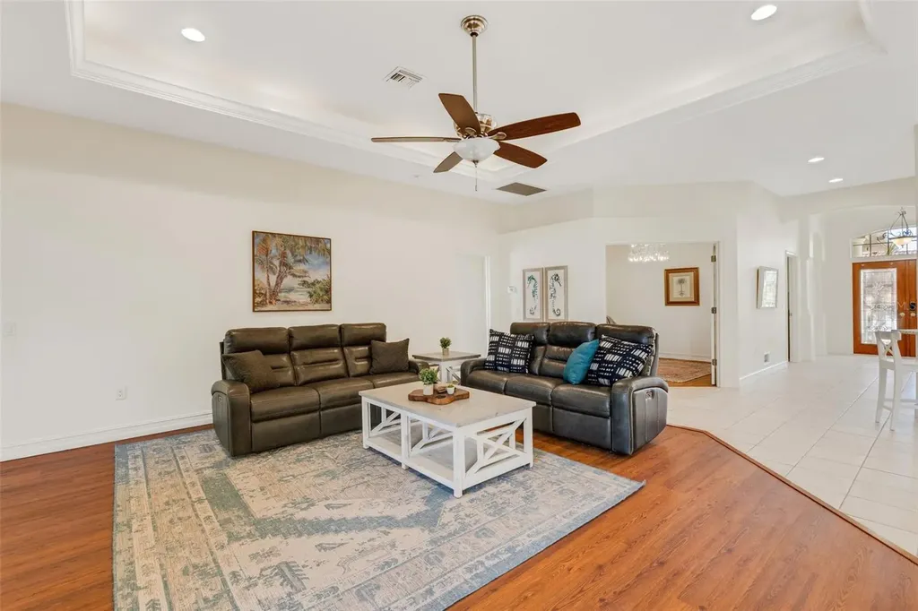 4801 Edgemont Court Sarasota FL 34233